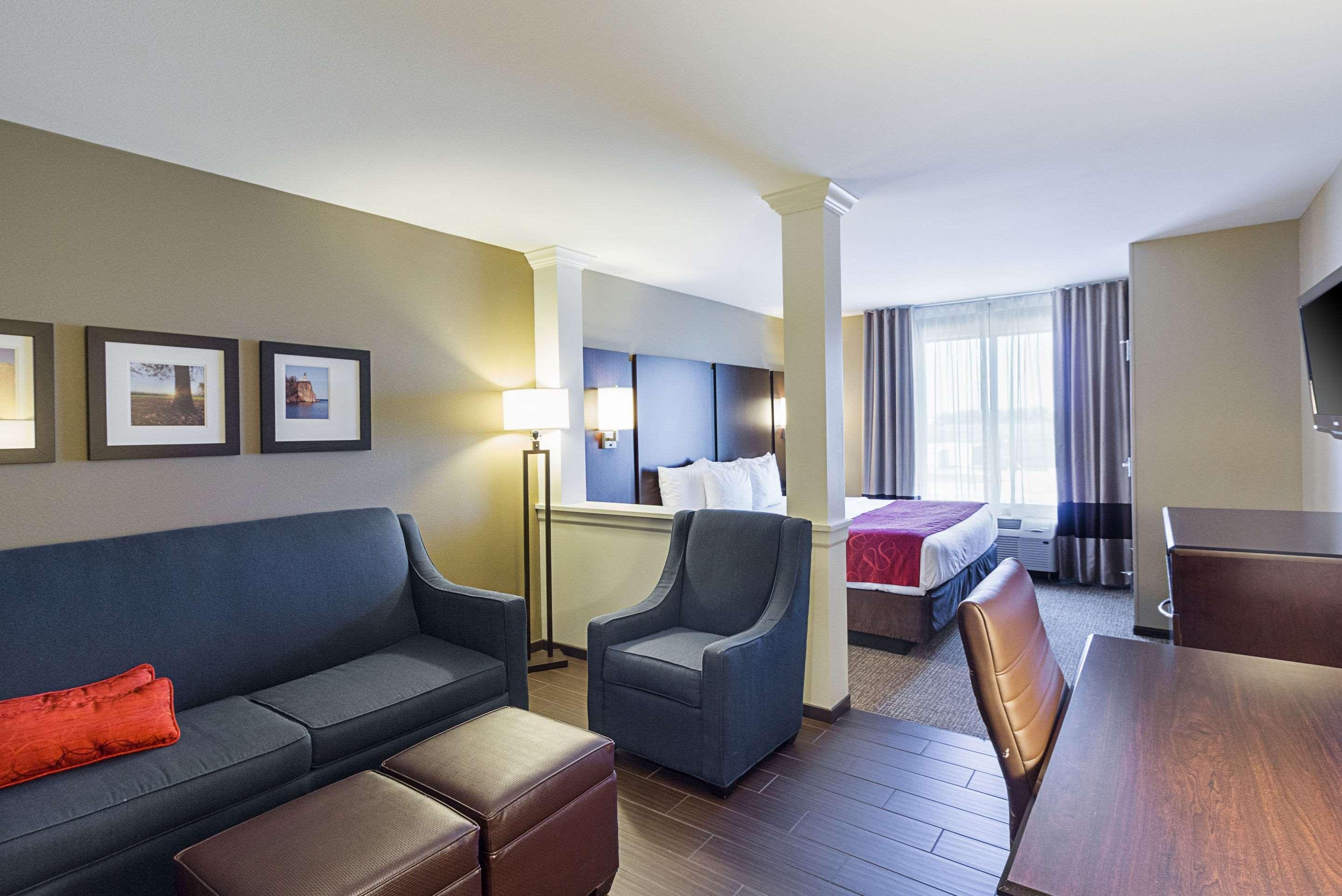 Comfort Suites & Conference Center Worthington Eksteriør bilde