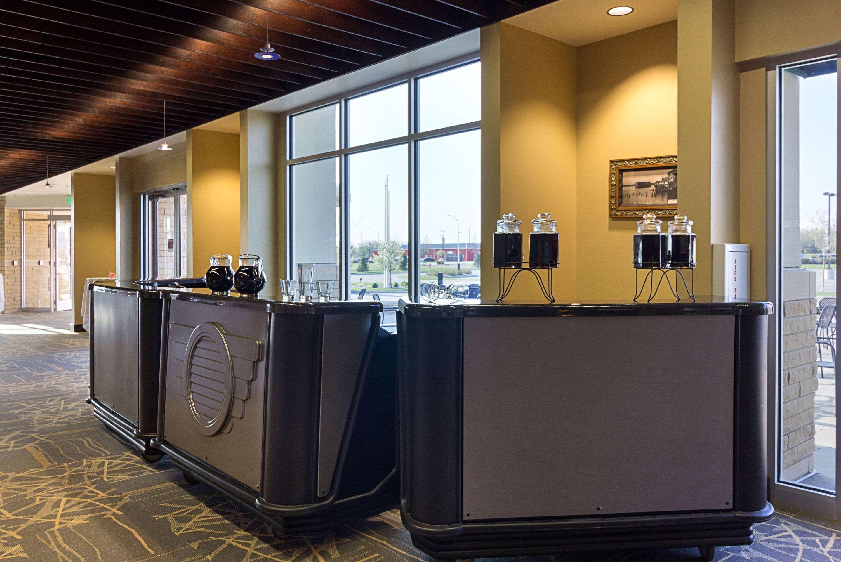 Comfort Suites & Conference Center Worthington Eksteriør bilde
