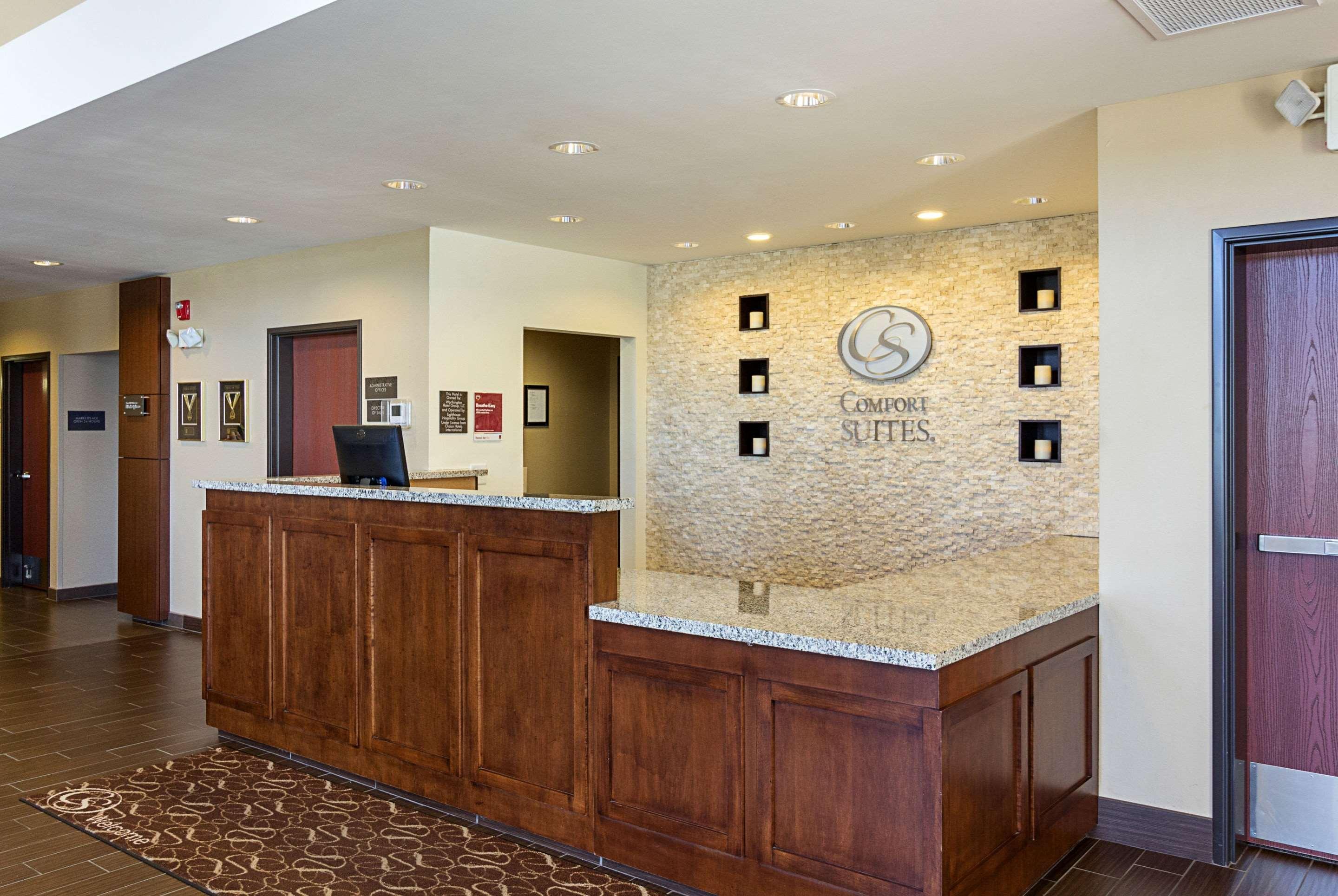 Comfort Suites & Conference Center Worthington Eksteriør bilde